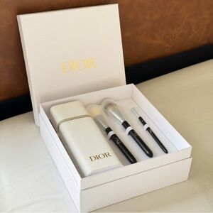 Dior Backstage Makeup Brush + Case Gift Set (Limited Edition)